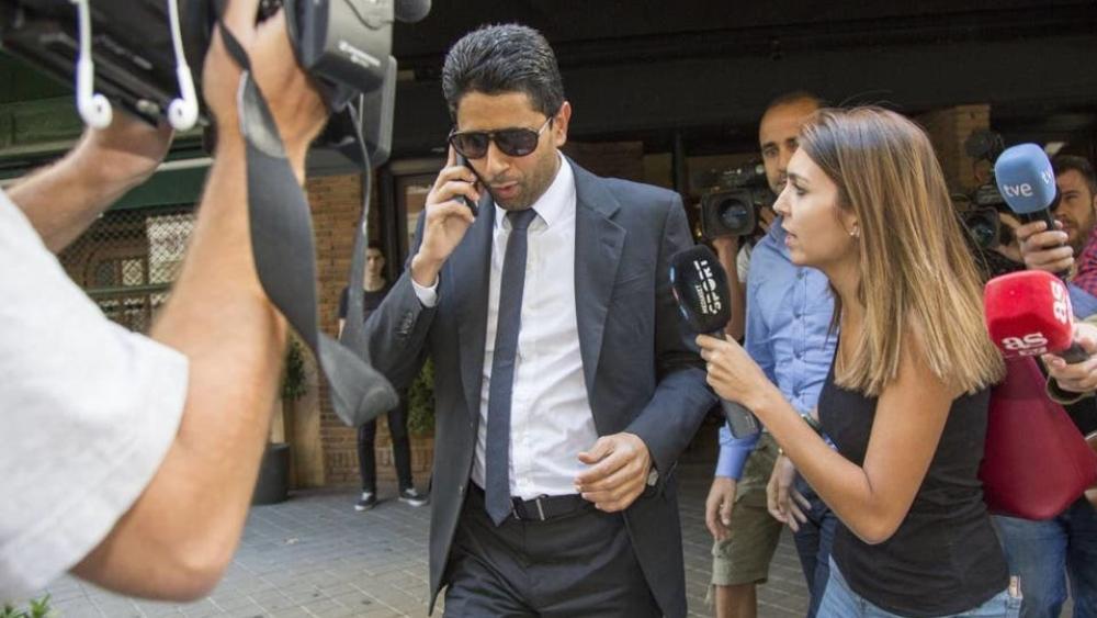 القضاة يحاصرون الخليفي بـ"28 سؤالاً".. والأخير يكتفي بالصمت