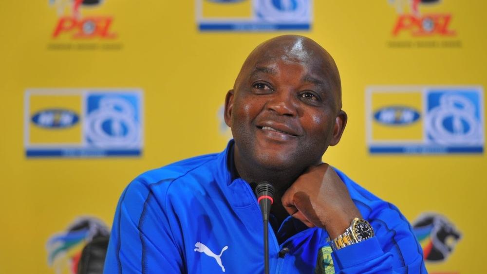 مدرب صن داونز: "نحن والوداد أصبحنا نُعانق بعضنا البعض في وقت المنافسة .. إنه أمر جيد لكرة القدم"