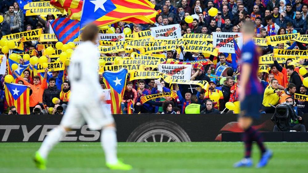 رابطة الليجا ترفض اقتراح برشلونة والريال لموعد الكلاسيكو الجديد .. وتحدد موعدًا آخر