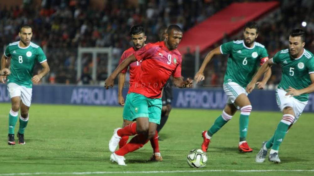 متابعون : "إهتمام "زائد" بالمنتخب المحلي من طرف "جامعة الكرة" قد يؤثر سلبا على البطولة الإحترافية  وأنديتها"