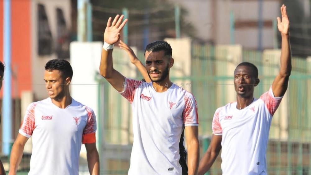 الإتحاد البيضاوي يحتج على "التلفزيون العمومي" بسبب عدم نقل مباراته أمام الخميسات في كأس العرش..و يدعو إلى لقاء صحفي