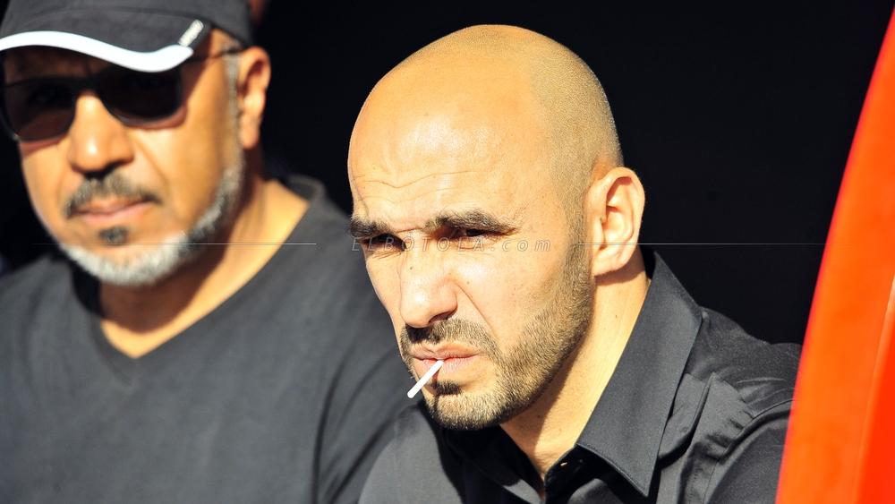 الركراكي: "لاعبو الفتح رفعوا أيديهم بعد ركلة الجزاء كما لو أنهم يبحثون عن تبرير الهزيمة المنتظرة أمام الجيش"