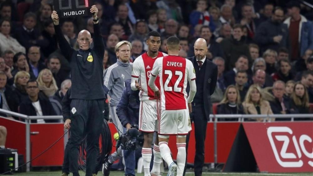 زياش يتحدث عن ردة فعله الغاضبة بعد تغييره أمام فينورد