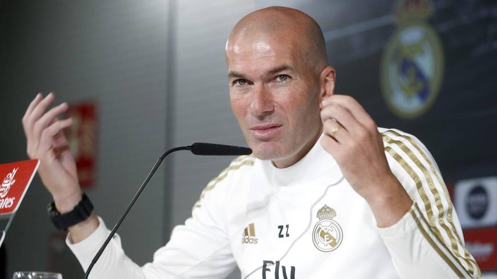 زيدان: "لست مضطرا لإقناع بيل بالبقاء.. ومبابي واحد من أفضل اللاعبين في العالم"