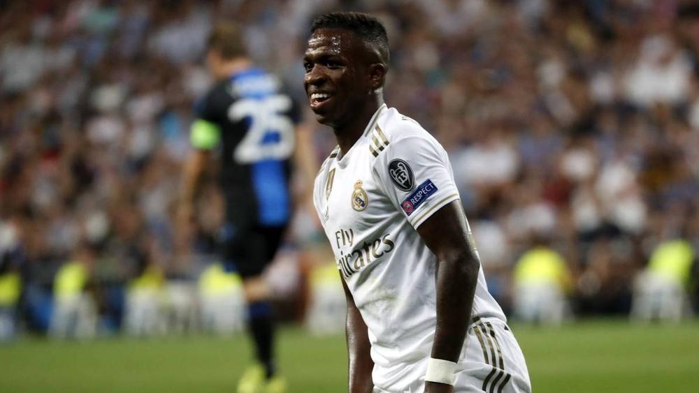 فينيسيوس جونيور يستبعد الرحيل عن الريال في يناير