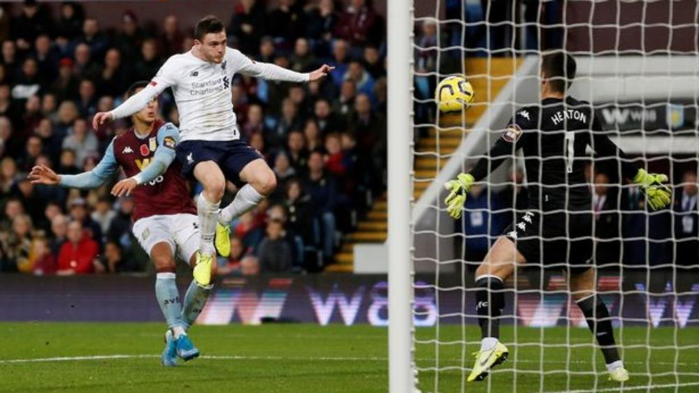 روبرتسون: "والدي سيتفاجأ بأول هدف أسجله بالرأس"