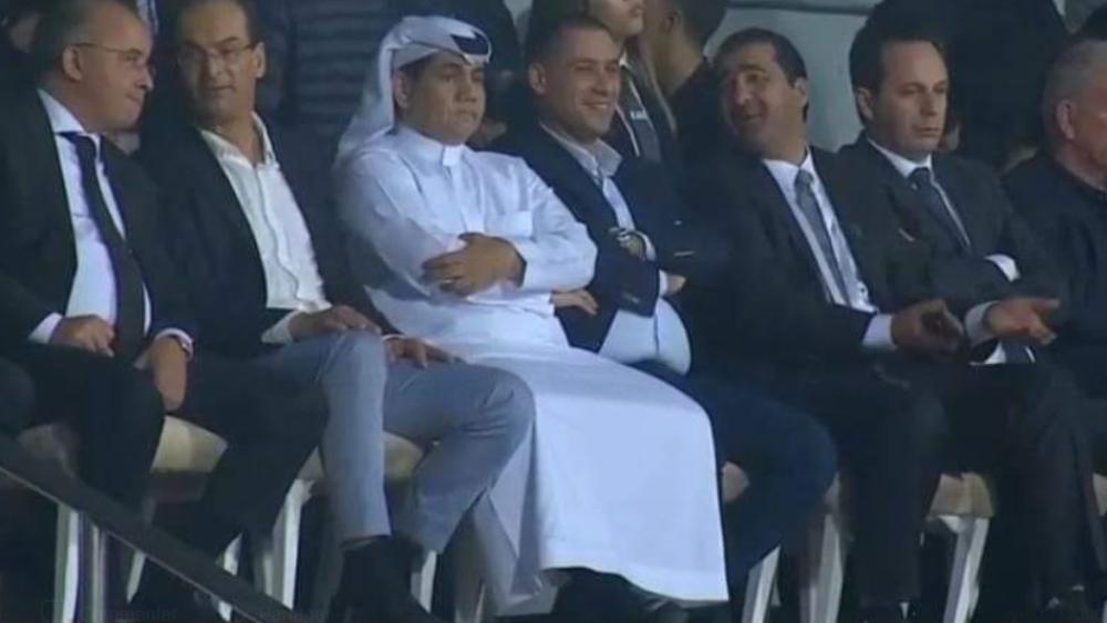 رَجاويّون لبُودريقة: "أنْتَ تُحاول تلمِيع صورَتك على حِساب الرّجاء و بِأي صِفة كنْت متواجدا بالمِنصة الرّسمية فِي الديربي"