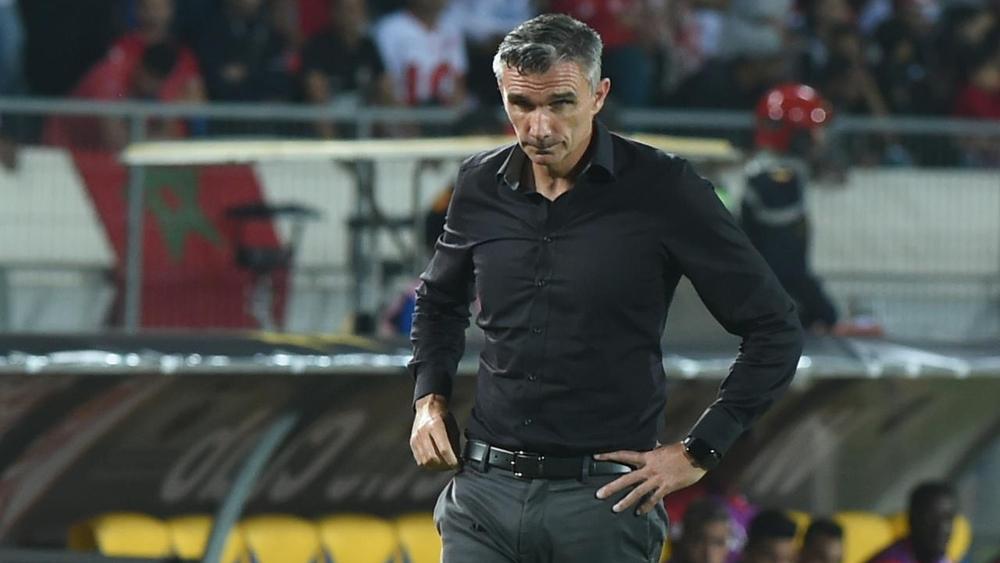 كارتيرون في تصريح مُثير للجدل: "إذا استمر التحكيم بهذا الشكل الوداد سيُتوَّج باللقب دون صعوبات"