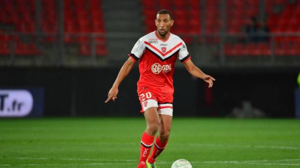 يونس عبد الحميد يُغادر ستاد ريمس نهاية الموسم الجاري