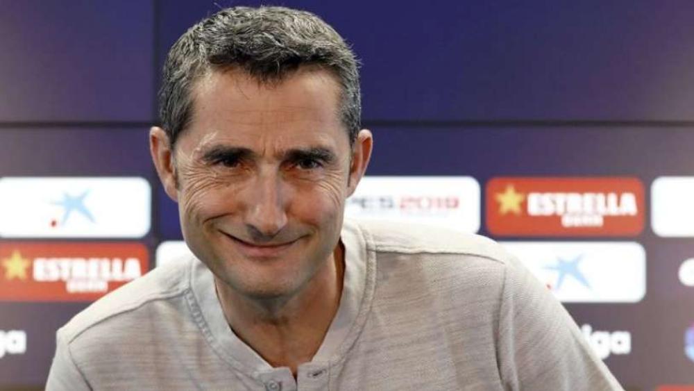 إدارة برشلونة: "فالفيردي مدرب عظيم.. ونحن ننافس على كافة الألقاب"