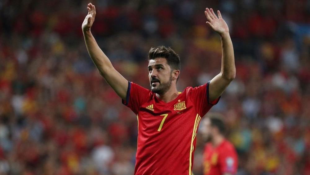 دافيد فيا يعلن اعتزاله كرة القدم