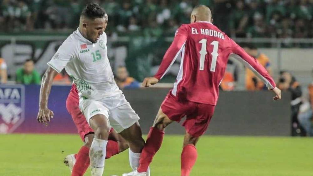 "صافرة مصرية" في إياب "الديربي العربي" بين الرجاء و الوداد