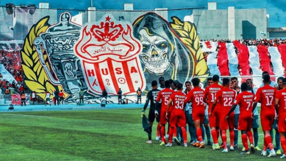 جماهير حسنية أكادير تطالب المسؤولين بالتدخل لخفض ثمن تذكرة الطائرة..وإدارة النادي توفر لهم 50 حافلة لنقلهم صوب وجدة