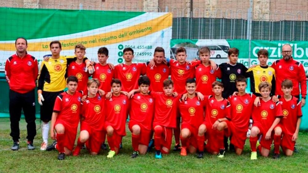 واقعة طريفة | فريق يقرر إقالة مدربه بعد الفوز بنتيجة 27-0.. النادي اعتبرها إهانة للخصم!