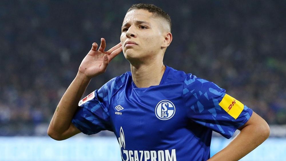 تقارير: "ليفربول مُهتم بخدمات المغربي أمين حارث"