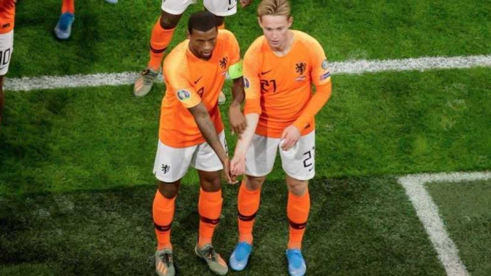 فينالدوم ودي يونج يُناهضان العنصرية باحتفال مُبتكر