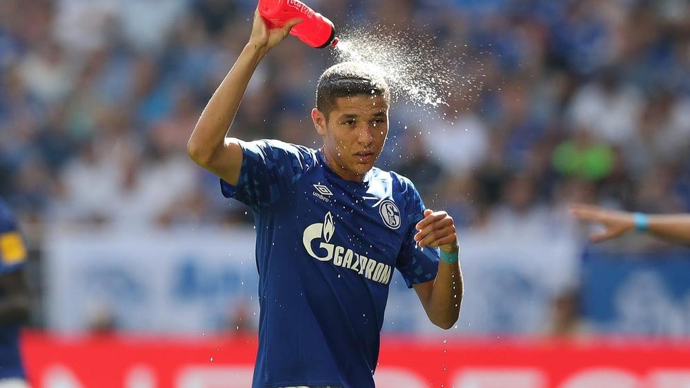 "كالتشيو ميركاتو": "ميلان ونابولي مُهتمان بخدمات أمين حارث"