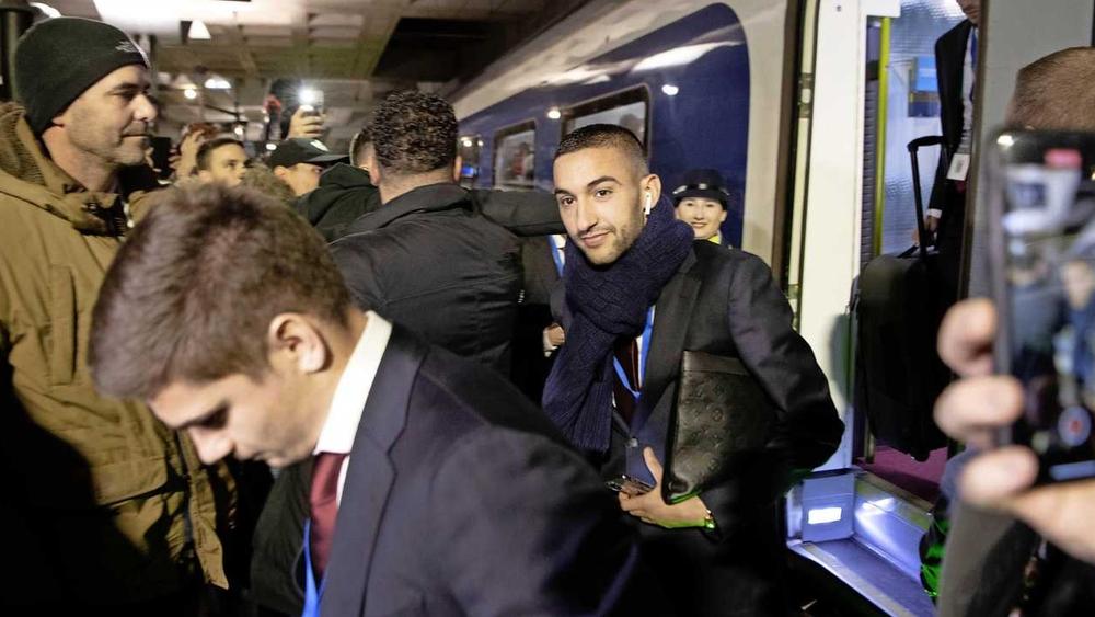 زياش ولبيض ومزراوي يحظون باستقبال حار من "مغاربة فرنسا"