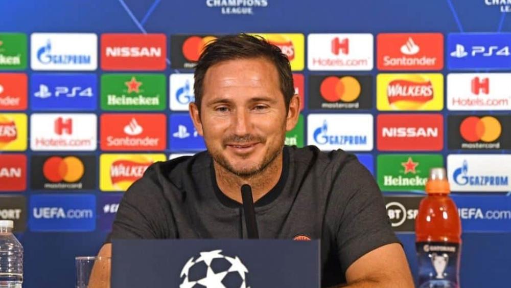 لامبارد يرفع شعار "عدم الخسارة" أمام فالنسيا