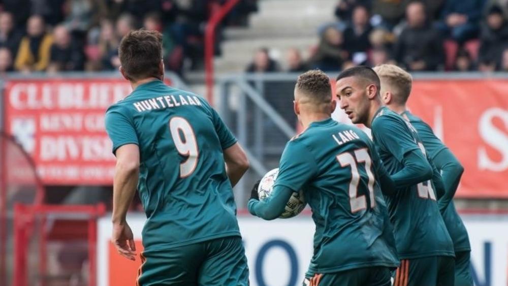 زياش يواصل مطاردة تاديتش.. ويصل للـ"أسيست" رقم 11 في الدوري