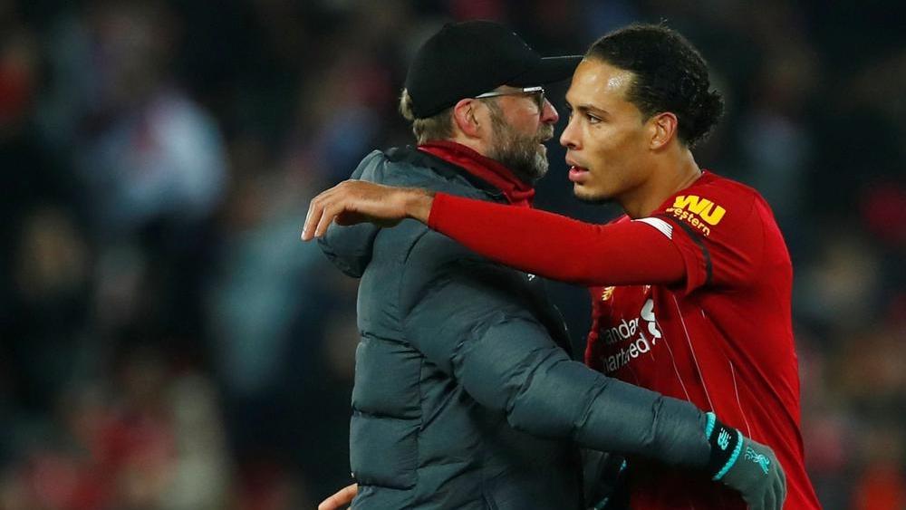 كلوب: "فان دايك كان يستحق نيل الكرة الذهبية"