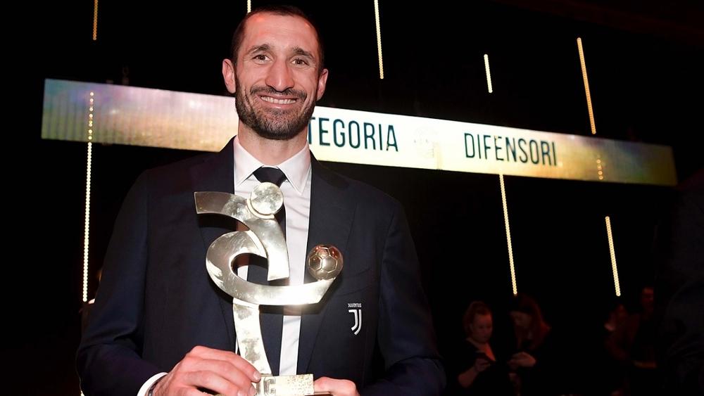 كيليني يقترب من المرحلة الأخيرة لعلاجه من الإصابة