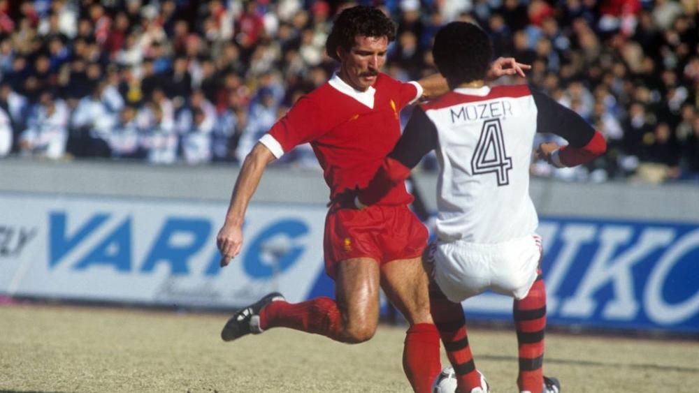 ليفربول يستهدف إنهاء العقدة وحصد البطولة الوحيدة التي تنقص خزينته