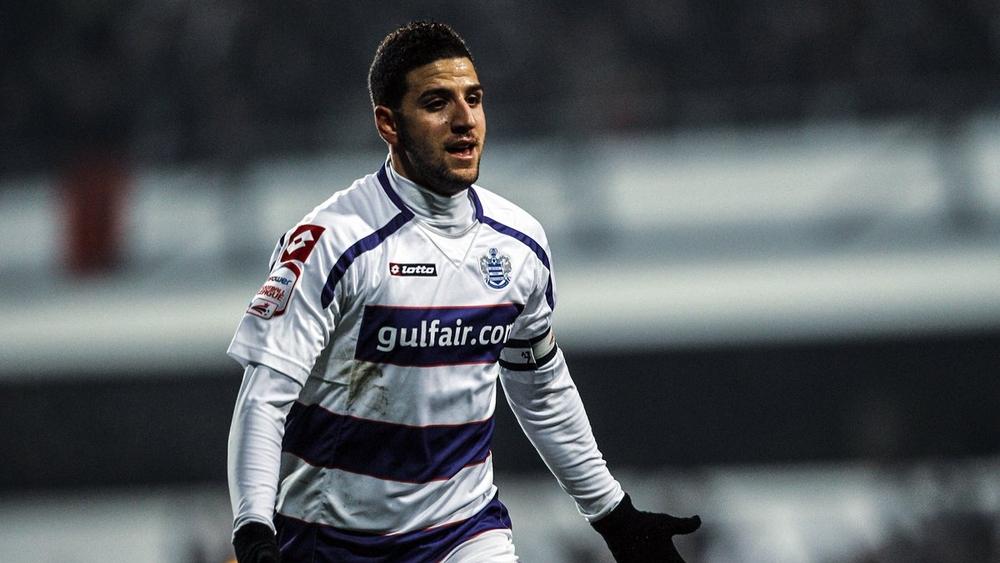 تاعرابت في التشكيلة المثالية لكوينز بارك خلال العِقْد الأخير