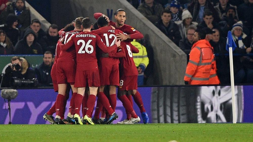 قطار ليفربول "يدهس" ليستر سيتي.. "الريدز" يوسع الفارق إلى 13 نقطة عن أقرب مطارديه