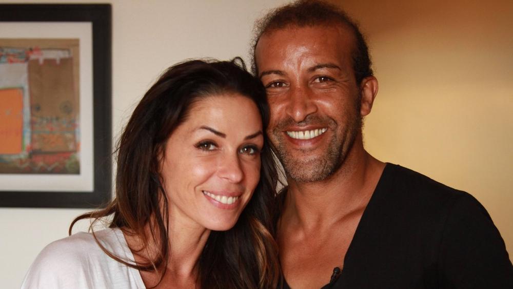 مصطفى حجي وزوجته يقعان ضحية عملية نَصْبٍ بفرنسا كلَّفتهما أكثر من 80 ألف يورو