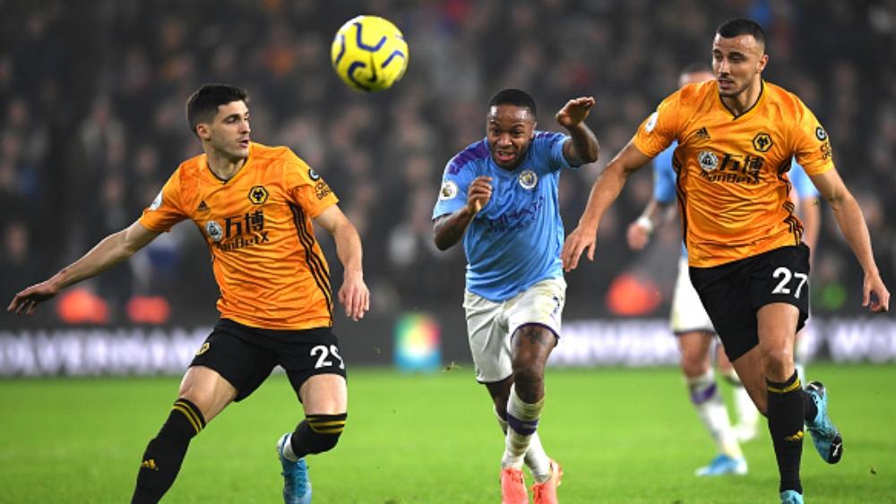 سايس يشارك أساسيًا في ريمونتادا "مجنونة" للولفز ضد مانشستر سيتي