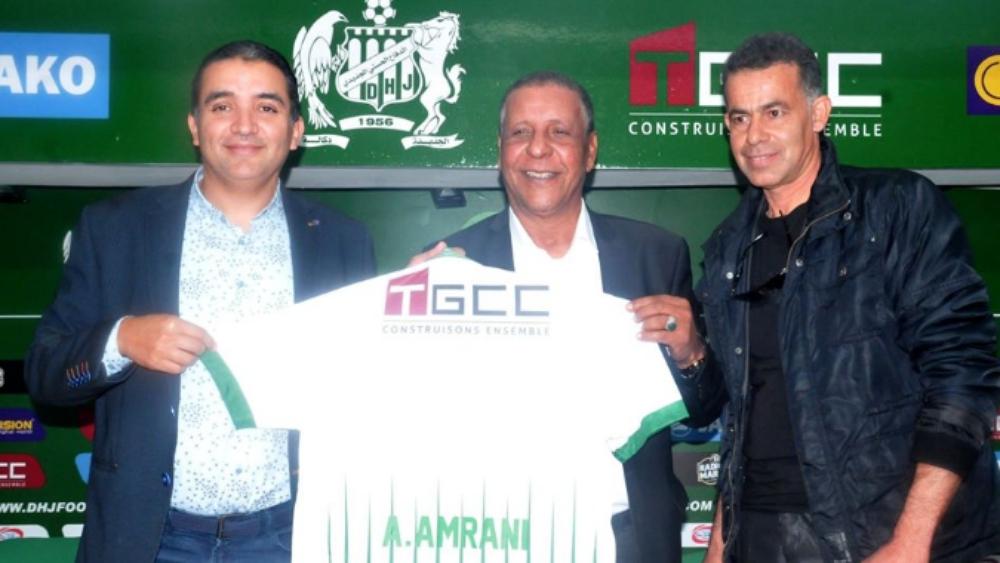 الدفاع الحسني الجديدي يقدم مدربه الجزائري الجديد عبد القادر عمراني خلفا لبادو الزاكي