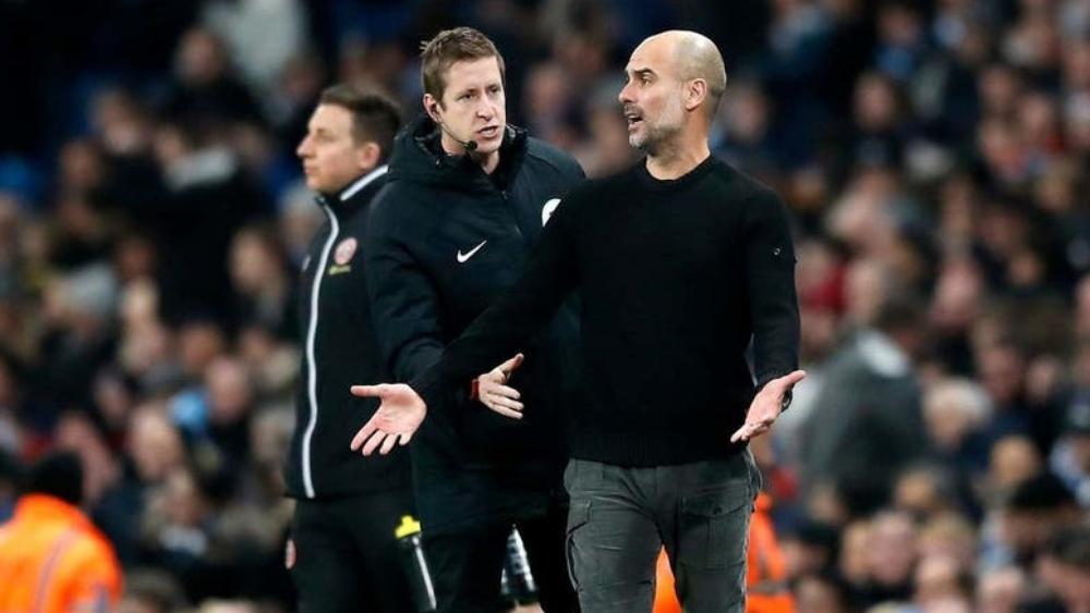 غوارديولا يصف "تقنية الفيديو" بـ"الفوضى الكبيرة"