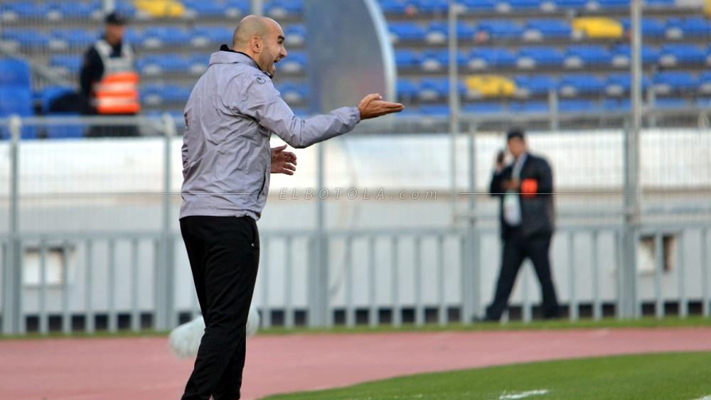 الركراكي: "بِصَراحة الرّجاء كُون لَعبُو بالفريق الأَول كانُوا يْربحُو النقاط الثلاث و نص ديَال لفَرقة مَكانش اليوم"