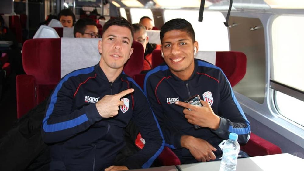 المغرب التطواني يتوجه صوب مدينة الدارالبيضاء عبر "البراق" إستعدادا لملاقاة الوداد