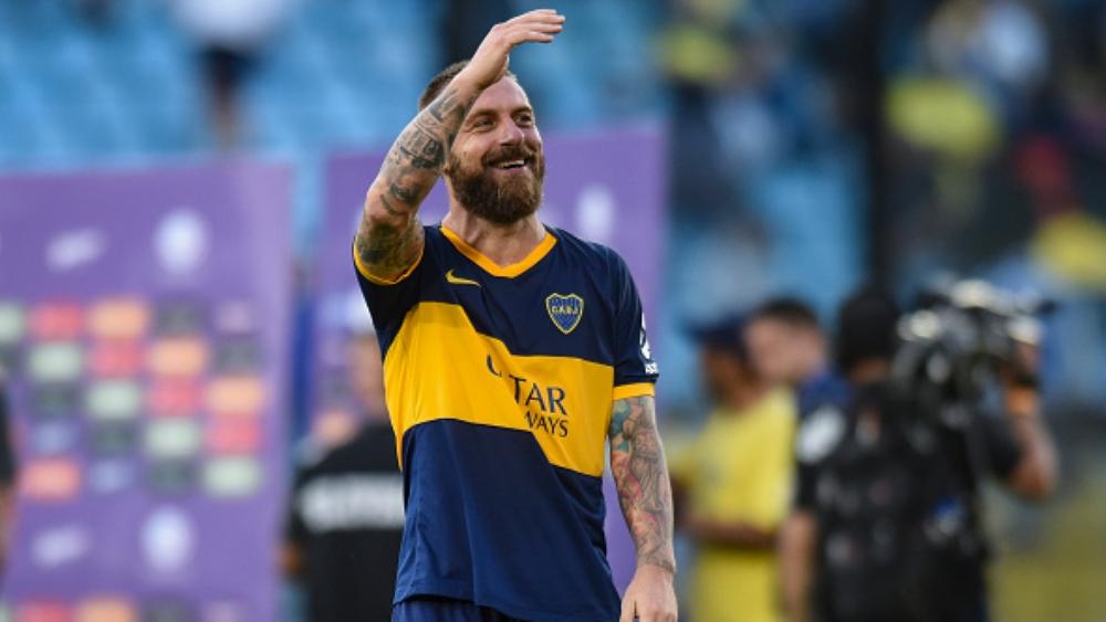 دانيلي دي روسي يعلق حذائه ويعتزل كرة القدم