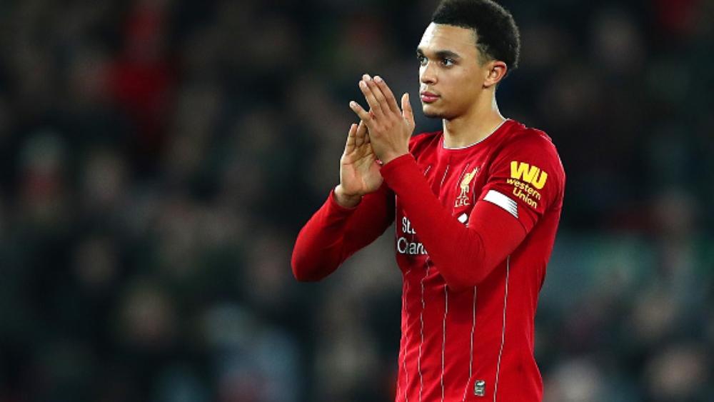 أرنولد: علينا الفوز بأكبر عدد ممكن من الجوائز