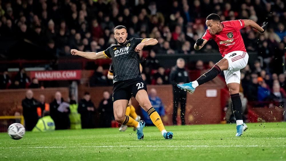 رفاق رومان سايس يودعون كأس الاتحاد الإنجليزي بهزيمتهم أمام مانشستر يونايتد في مباراة "الإعادة"