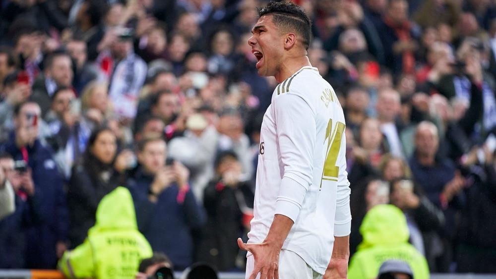 كاسيميرو يتقمّص دور "الهدّاف" لقيادة ريال مدريد للتغلب على إشبيلية "العنيد"