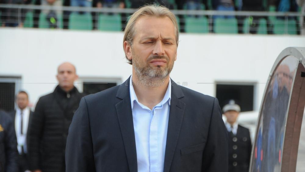 الوداد يعلن تعاقده مع الفرنسي ديسابر خلفا لزوران و يكشف عن جميع انتدابات الفريق الشتوية