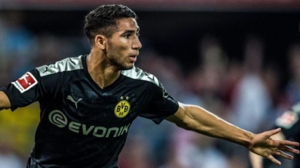 صحيفة إسبانية: " ريال مدريد سيوافق على انتقال حكيمي مقابل 45 مليون يورو"