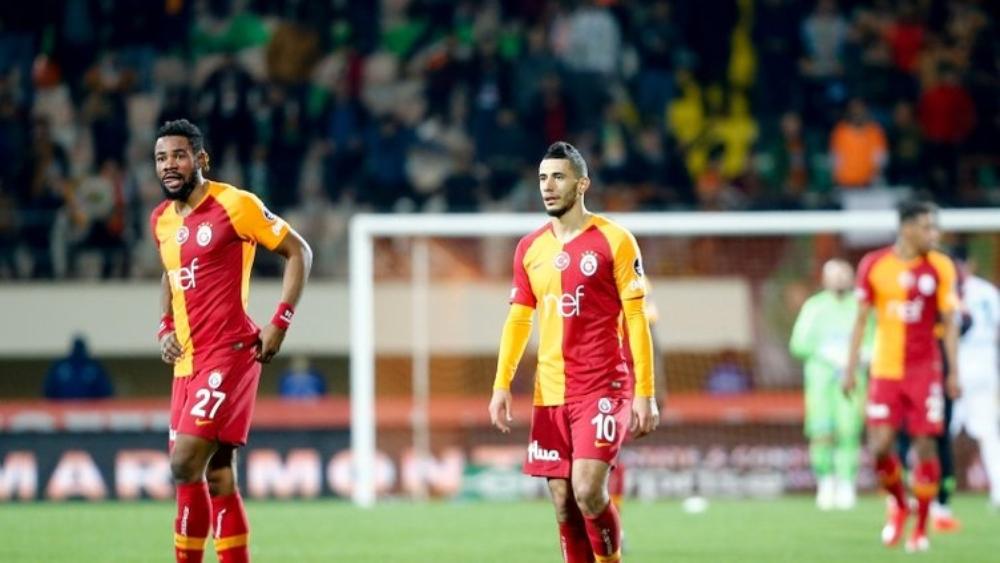 غلطة سراي يحاول إقناع بلهندة بمغادرة النادي هذا الشِّتاء