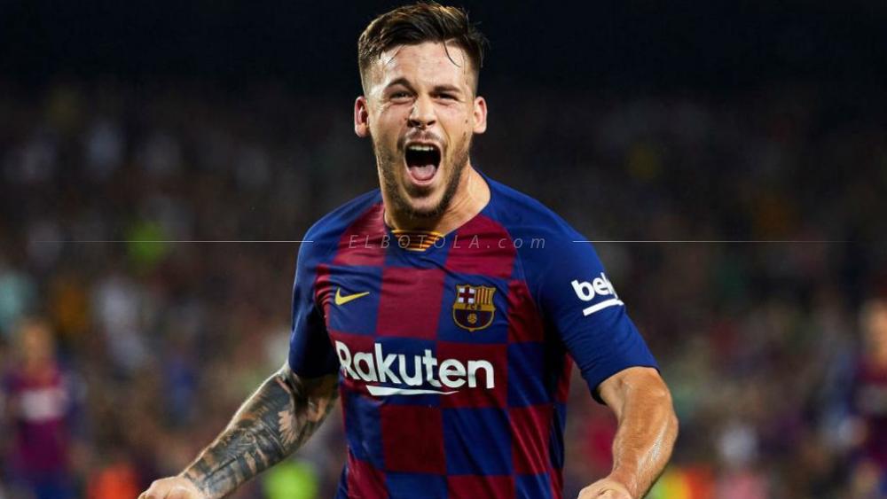 موهبة برشلونة "كارليس بيريز" يُنهي اتفاقه مع روما