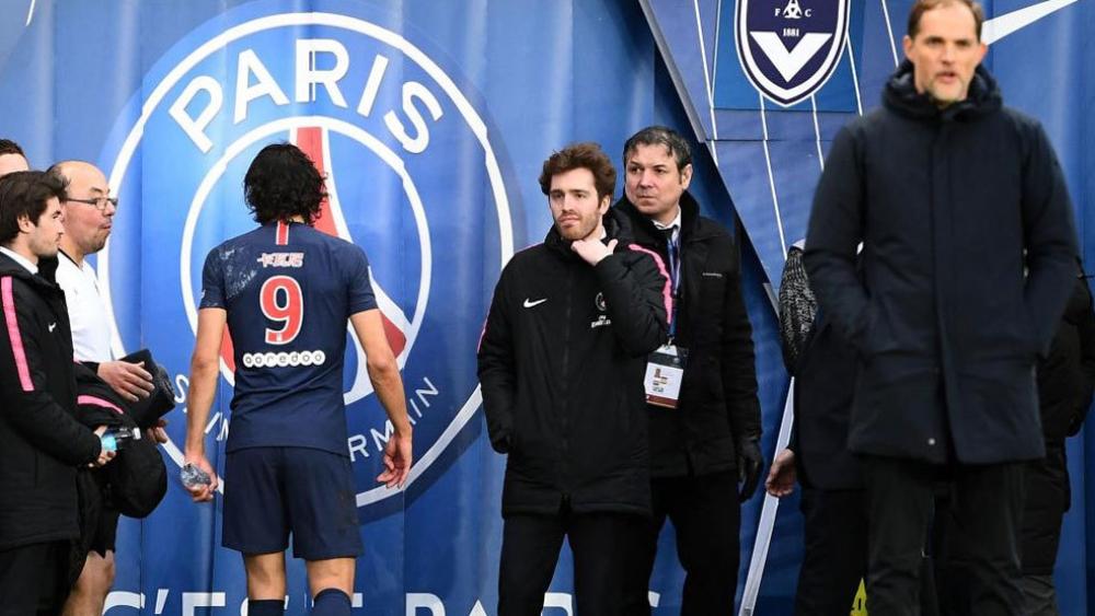 توخيل: "كافاني ليس مصابًا، ولكن من الأفضل أن يفكر في منزله"