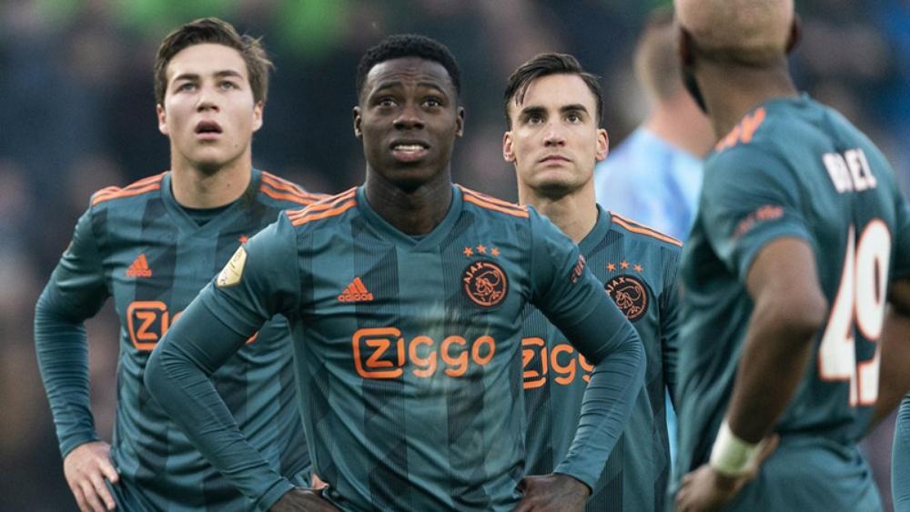 في غياب زياش "المصاب".. أياكس ينهزم ويفشل في الحفاظ على "نظافة شباكه" في 7 مباريات متتالية لأول مرة منذ 2014