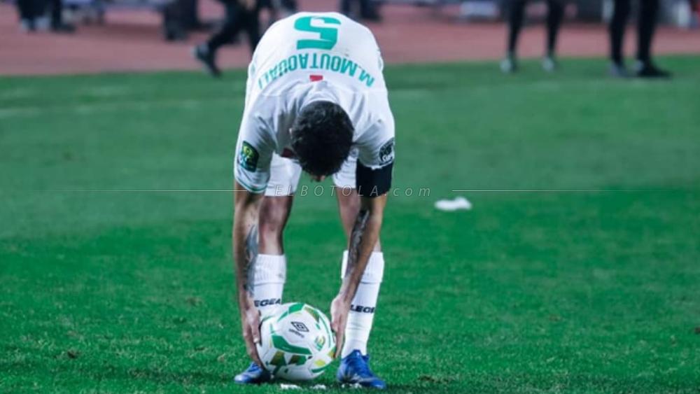 الطاقم التقني للرجاء يقرر إراحة متولي في المباراة المقبلة أمام فيتا كلوب