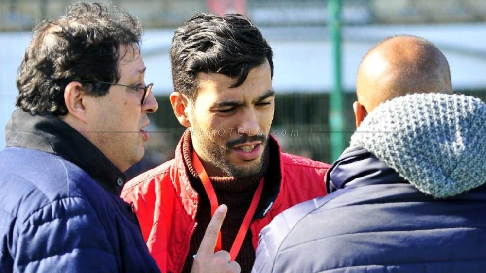 رئيس الكوكب "يفتح النار" في وجه مسؤولي مدينة مراكش..ويردد: "لعبنا بعيدا عن المدينة سيبقى وصمة عار على جبينهم"