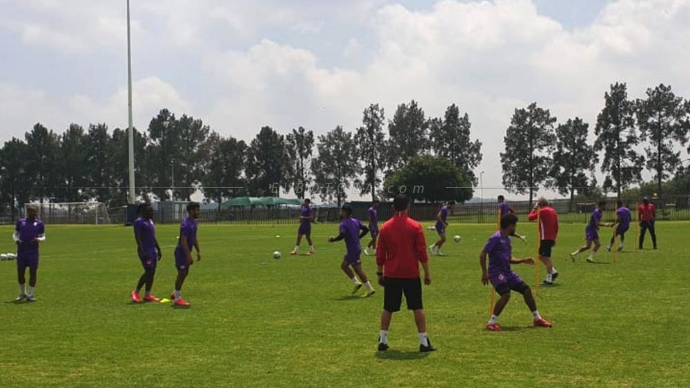 الوداد يُجري أول حصة تدريبية بعد وصوله لجنوب أفريقيا