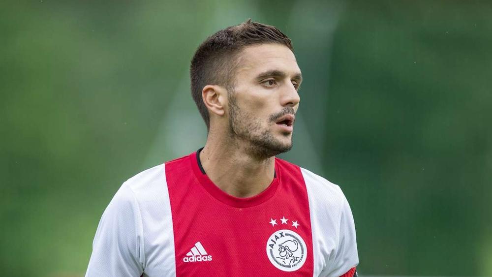 أياكس يرد على برشلونة ويؤكد أن نجمه تاديتش "ليس للبيع"