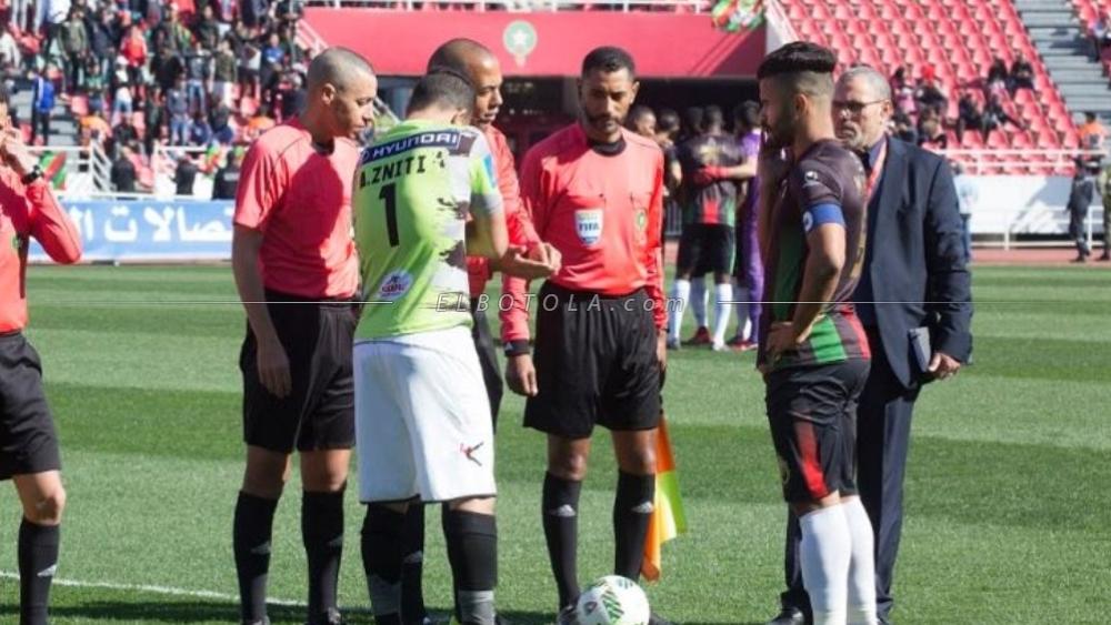 خاص | لجنة البرمجة تتشبَّث بتوقيت مباراة الجيش الملكي والرجاء الرياضي